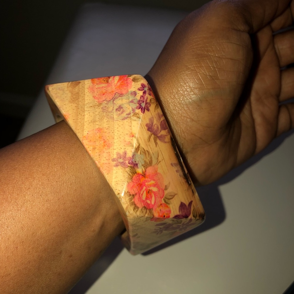 Bracelet - Picture 3 of 3